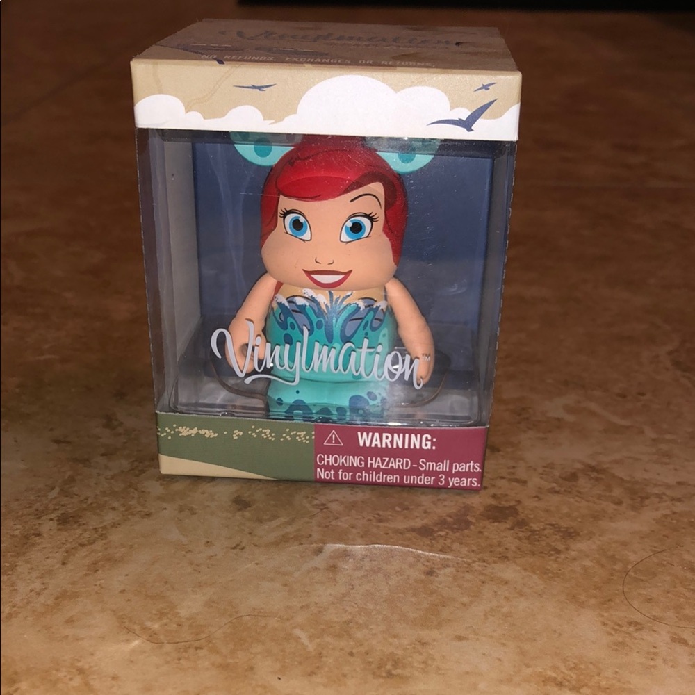 NIB Vinylmation Ariel collector